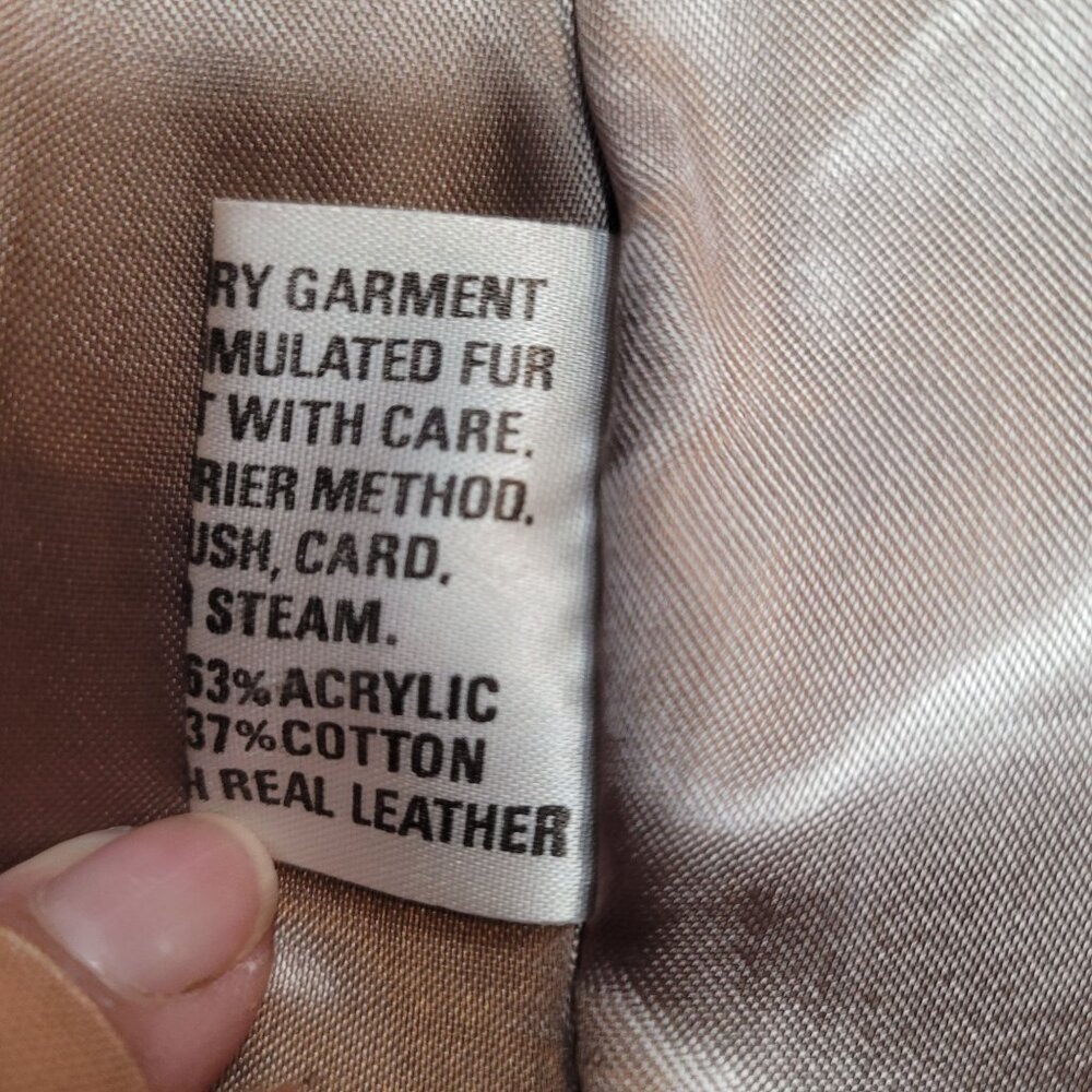 Luxurious Faux Fur & Leather Belted Coat Jacket Made In England - Picture 8 of 16